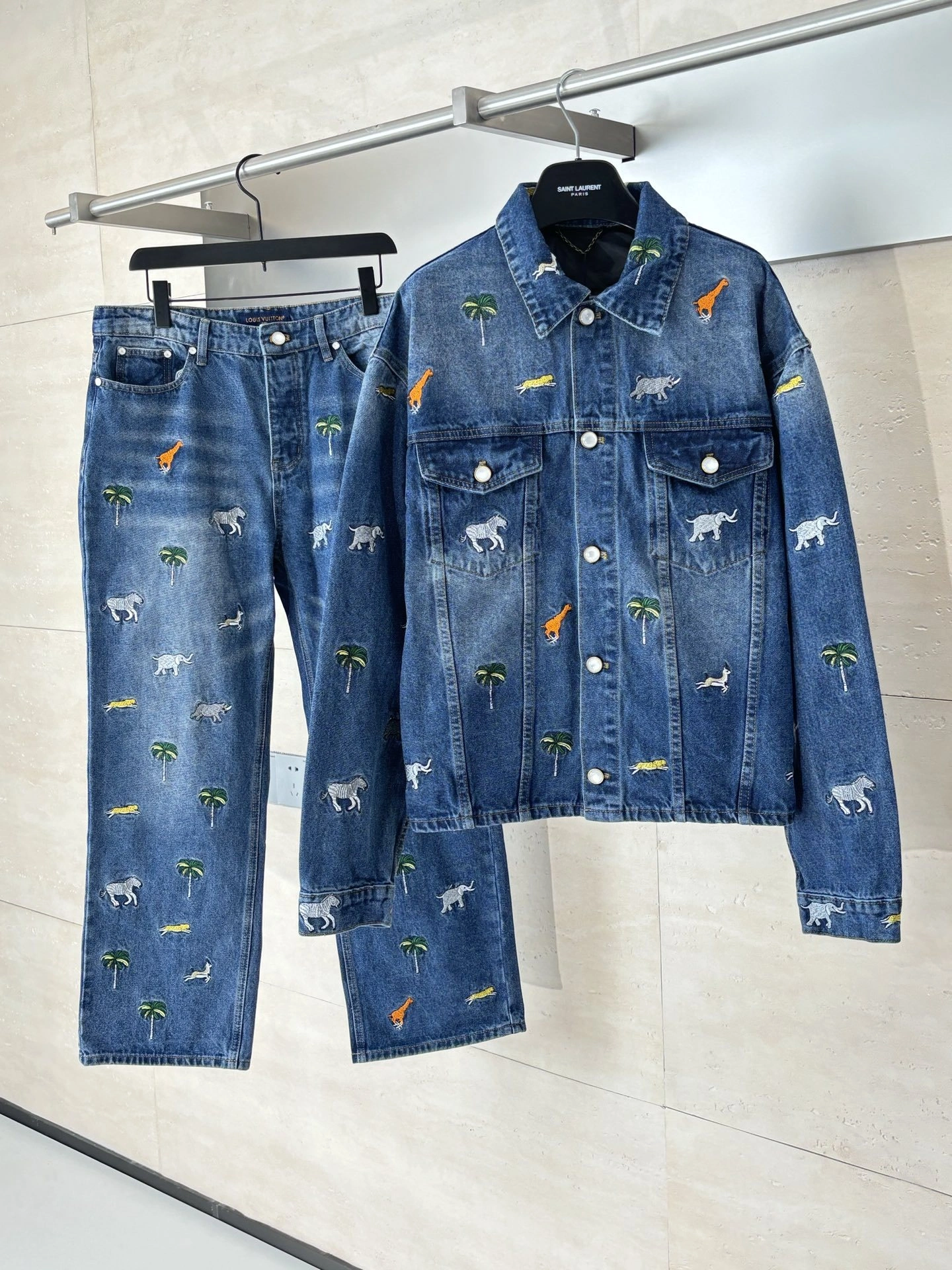 wg.luxury-- 8V embroidery item: E-F114I2824